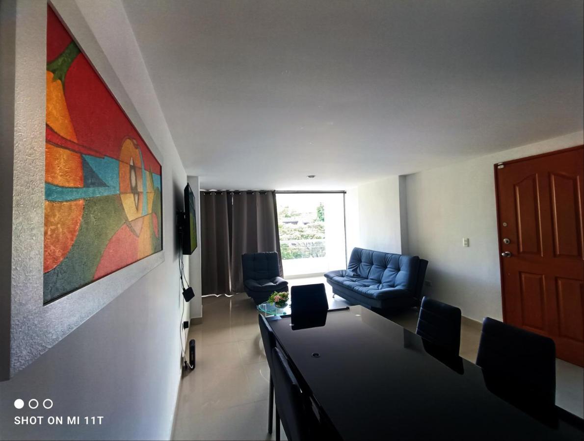 Apartamento Amplio En Apartment Medellin